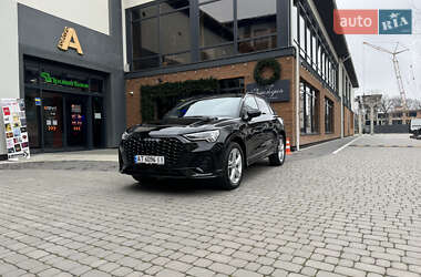 Внедорожник / Кроссовер Audi Q3 2019 в 