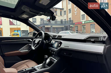 Внедорожник / Кроссовер Audi Q3 2019 в 