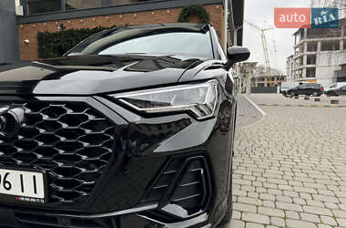 Внедорожник / Кроссовер Audi Q3 2019 в 
