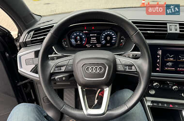 Внедорожник / Кроссовер Audi Q3 2019 в 