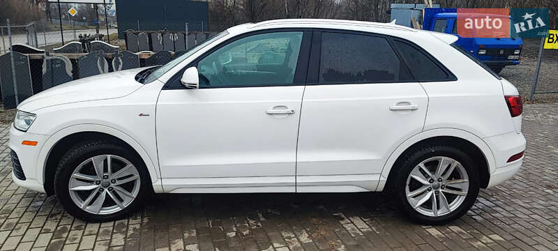 Внедорожник / Кроссовер Audi Q3 2017 в Каменец-Подольском