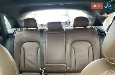 Внедорожник / Кроссовер Audi Q3 2017 в 