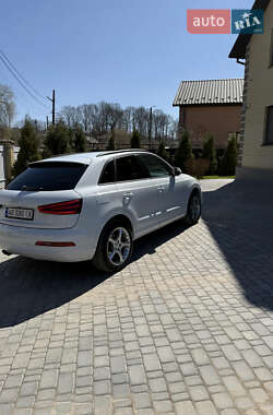 Внедорожник / Кроссовер Audi Q3 2013 в 