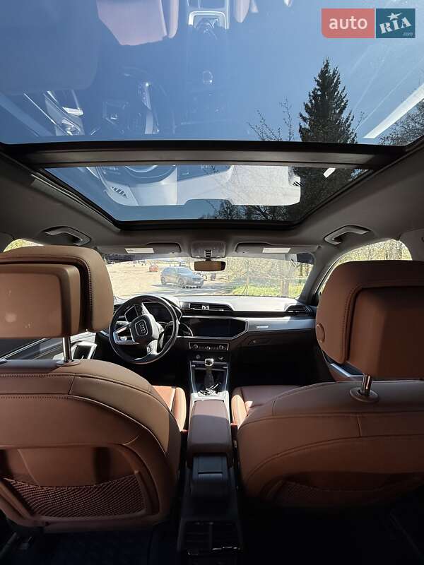 Внедорожник / Кроссовер Audi Q3 2020 в Львове