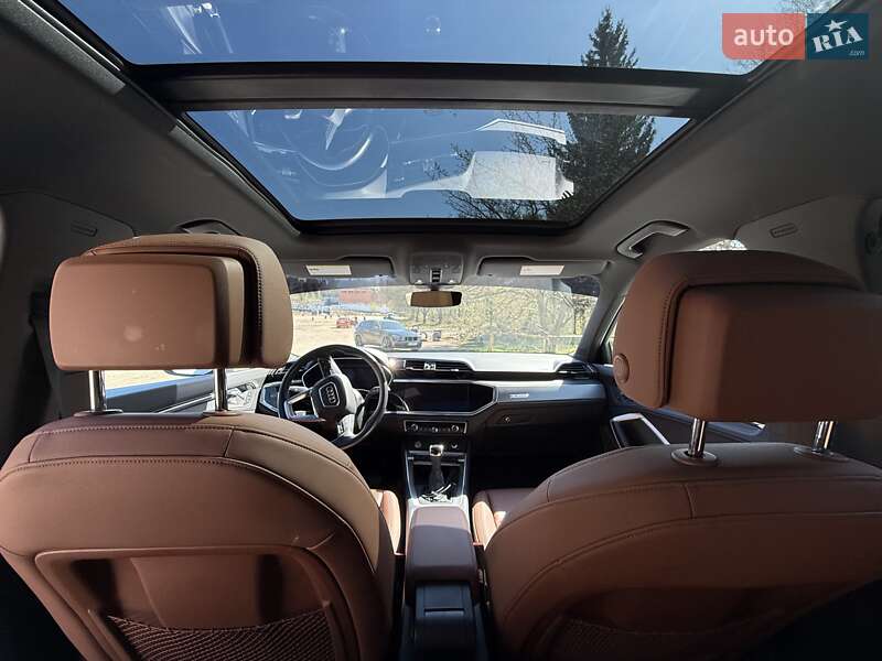 Внедорожник / Кроссовер Audi Q3 2020 в Львове