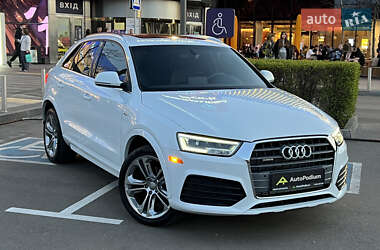 Внедорожник / Кроссовер Audi Q3 2017 в 