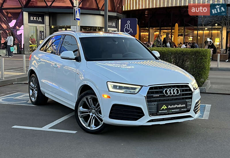 Внедорожник / Кроссовер Audi Q3 2017 в 