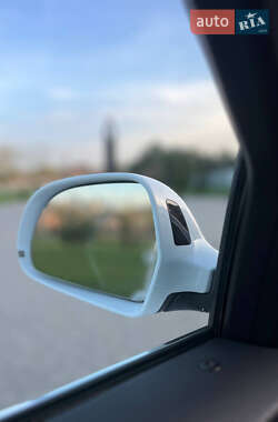 Внедорожник / Кроссовер Audi Q3 2014 в 