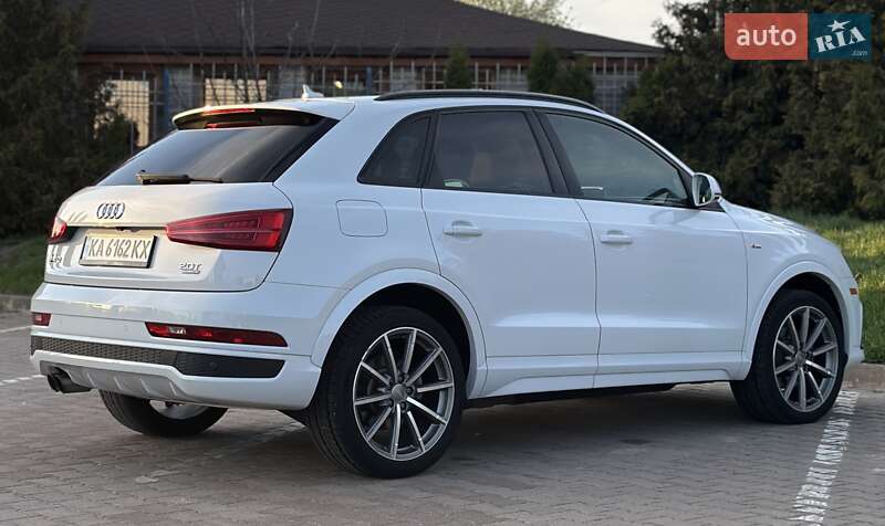 Внедорожник / Кроссовер Audi Q3 2017 в Киеве