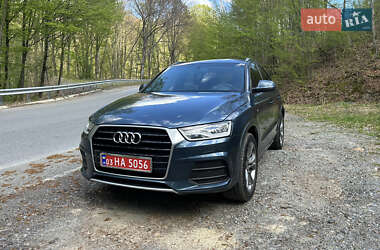 Позашляховик / Кросовер Audi Q3 2017 в 