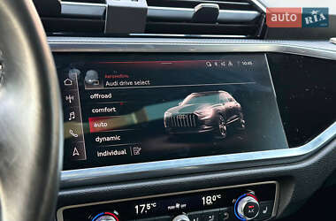 Внедорожник / Кроссовер Audi Q3 2021 в 
