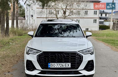 Внедорожник / Кроссовер Audi Q3 2021 в 