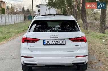 Внедорожник / Кроссовер Audi Q3 2021 в 