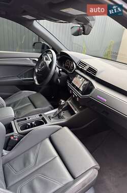 Внедорожник / Кроссовер Audi Q3 2022 в 