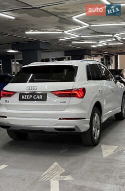 Внедорожник / Кроссовер Audi Q3 2019 в 