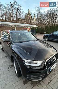 Внедорожник / Кроссовер Audi Q3 2012 в 