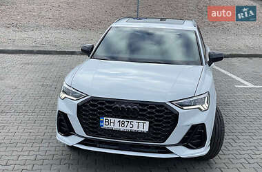 Внедорожник / Кроссовер Audi Q3 2021 в 