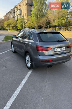 Внедорожник / Кроссовер Audi Q3 2012 в 