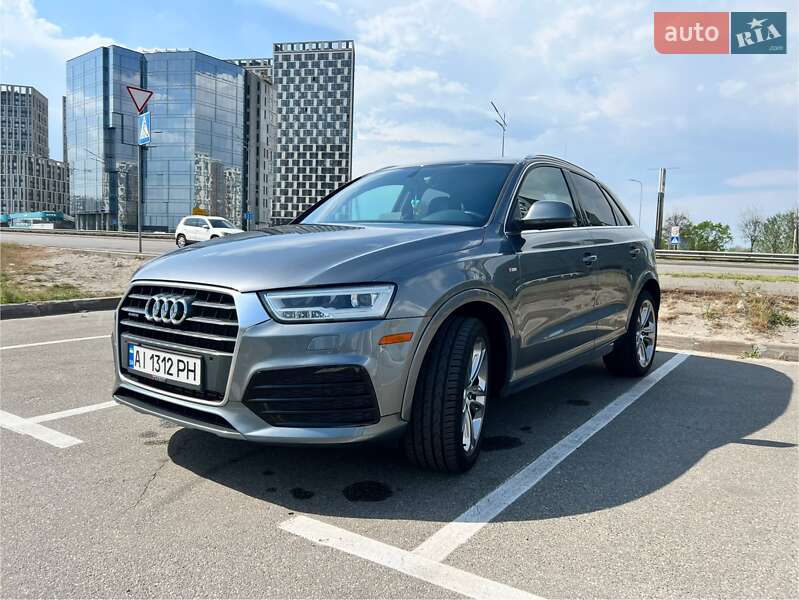 Внедорожник / Кроссовер Audi Q3 2015 в Киеве