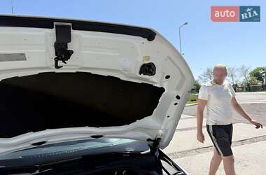 Внедорожник / Кроссовер Audi Q3 2014 в 