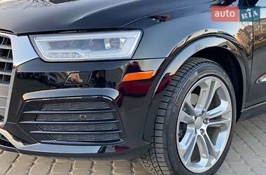Позашляховик / Кросовер Audi Q3 2015 в 