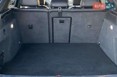 Позашляховик / Кросовер Audi Q3 2015 в 