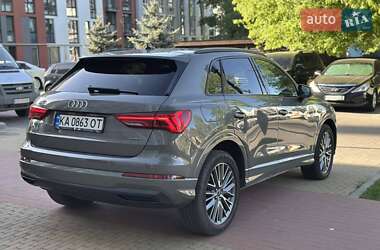 Позашляховик / Кросовер Audi Q3 2023 в 