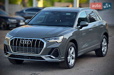 Внедорожник / Кроссовер Audi Q3 2019 в Днепре