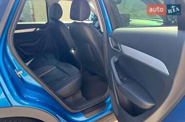 Внедорожник / Кроссовер Audi Q3 2017 в 