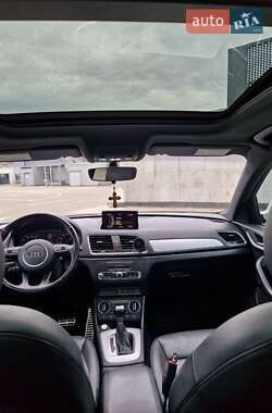 Позашляховик / Кросовер Audi Q3 2017 в 