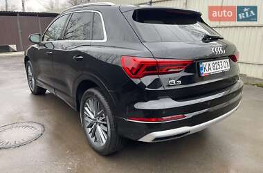 Внедорожник / Кроссовер Audi Q3 2021 в 