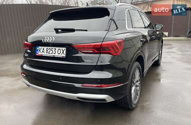 Внедорожник / Кроссовер Audi Q3 2021 в 