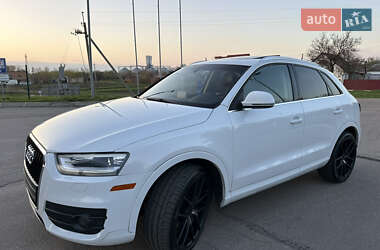 Внедорожник / Кроссовер Audi Q3 2015 в 