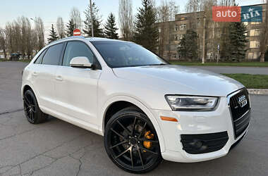 Внедорожник / Кроссовер Audi Q3 2015 в 