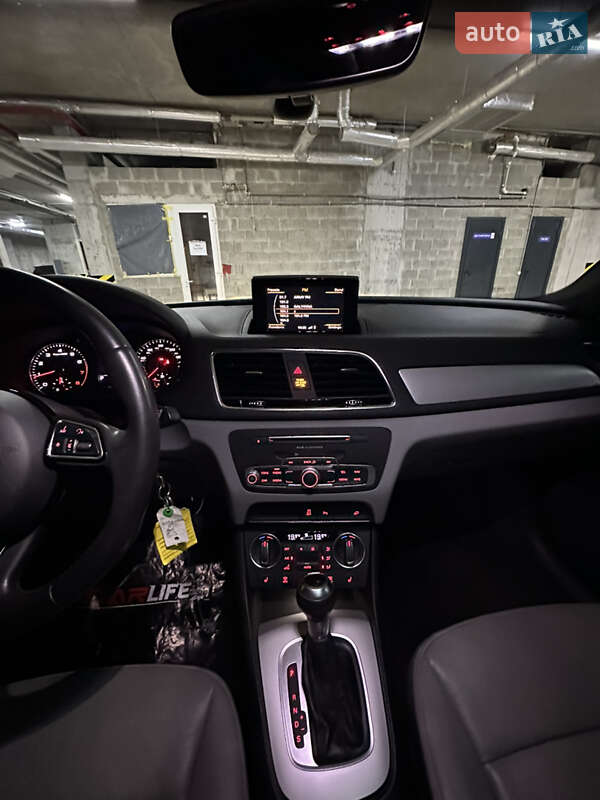 Внедорожник / Кроссовер Audi Q3 2017 в Тернополе