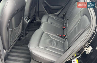 Позашляховик / Кросовер Audi Q3 2015 в 
