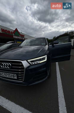 Позашляховик / Кросовер Audi Q3 2015 в 