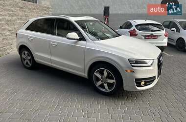 Внедорожник / Кроссовер Audi Q3 2014 в 