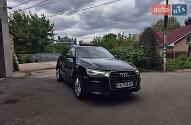 Внедорожник / Кроссовер Audi Q3 2017 в Киеве
