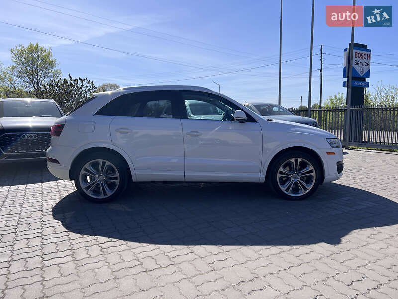 Позашляховик / Кросовер Audi Q3 2015 в Нововолинську