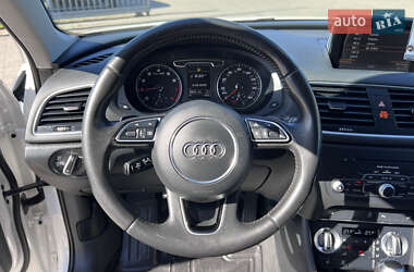 Внедорожник / Кроссовер Audi Q3 2015 в 