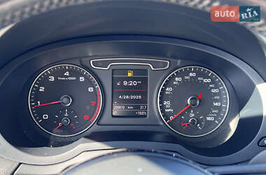 Внедорожник / Кроссовер Audi Q3 2015 в 