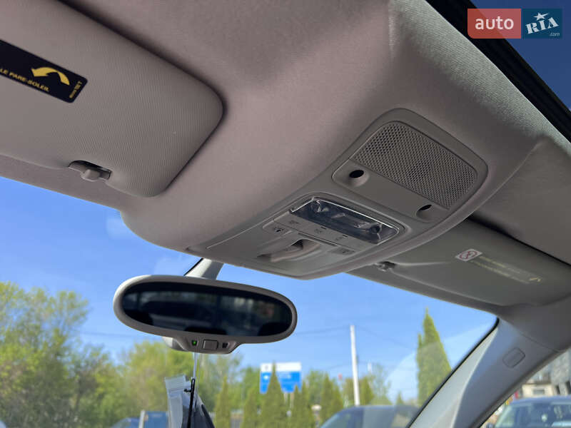Позашляховик / Кросовер Audi Q3 2015 в Нововолинську