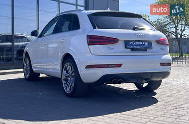 Внедорожник / Кроссовер Audi Q3 2015 в 