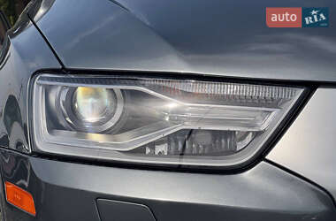 Внедорожник / Кроссовер Audi Q3 2016 в 