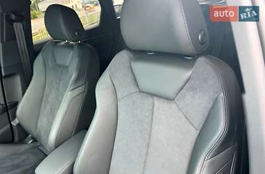 Внедорожник / Кроссовер Audi Q3 2024 в 