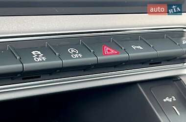 Внедорожник / Кроссовер Audi Q3 2024 в 