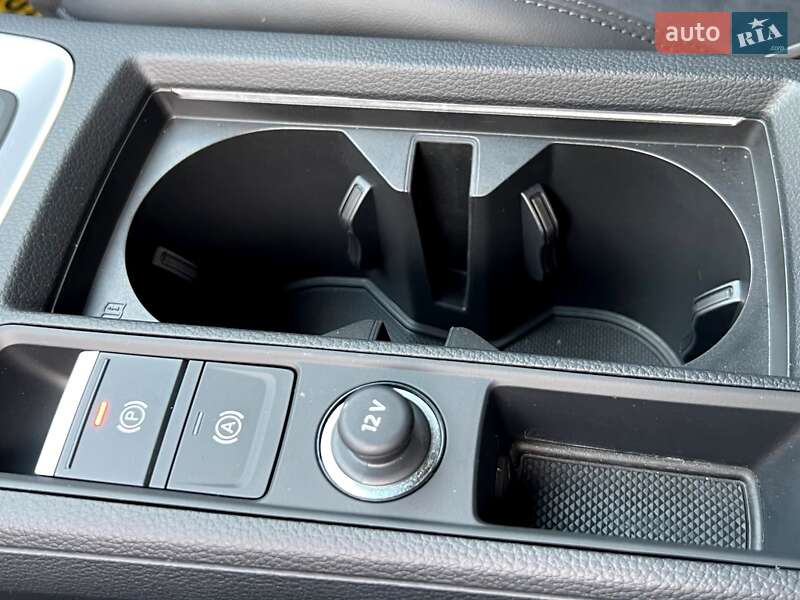 Внедорожник / Кроссовер Audi Q3 2024 в Киеве