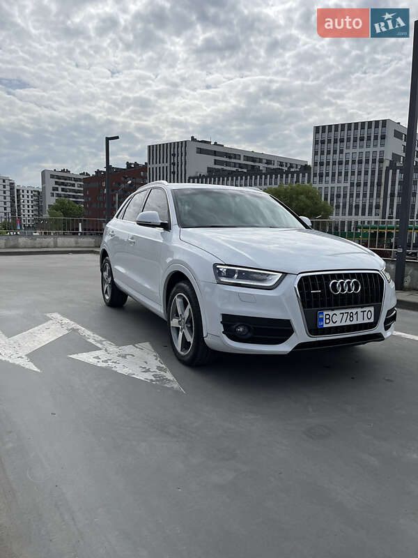 Позашляховик / Кросовер Audi Q3 2014 в Львові