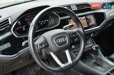 Внедорожник / Кроссовер Audi Q3 2019 в 